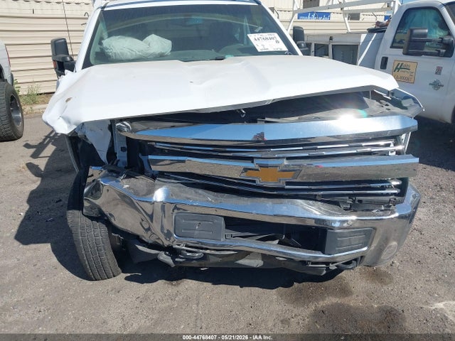 1GB0CUEG3JZ282852 Chevrolet Silverado 2500hd Wt