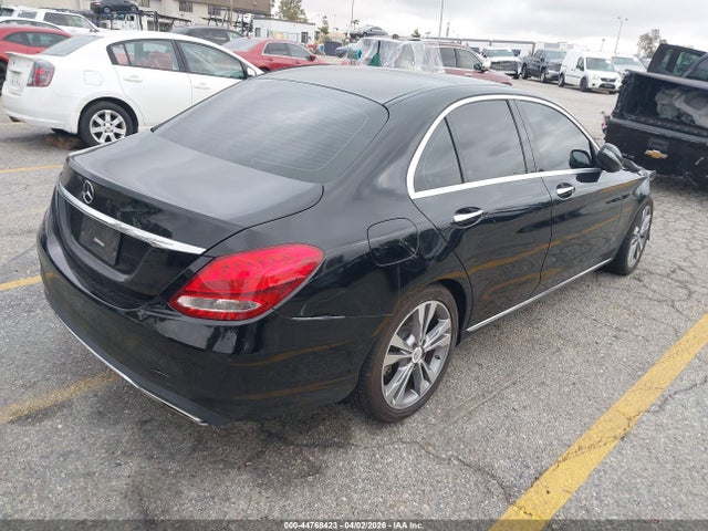 55SWF4JBXJU244174 Mercedes-Benz C 300