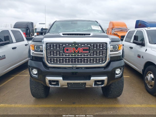 2019 Gmc Sierra 2500hd Denali მანქანა იყიდება აუქციონზე, vin: 1GT12SEY8KF148731, აუქციონის ნომერი: 44768442