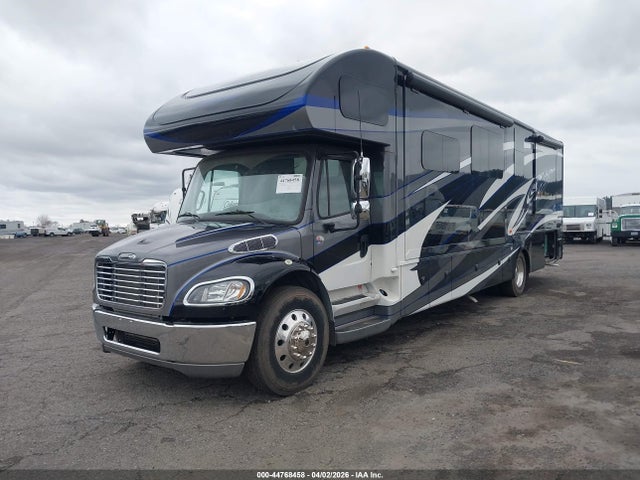 Jayco Seneca 2018 3ALACXFC3JDJK4749 Image 2