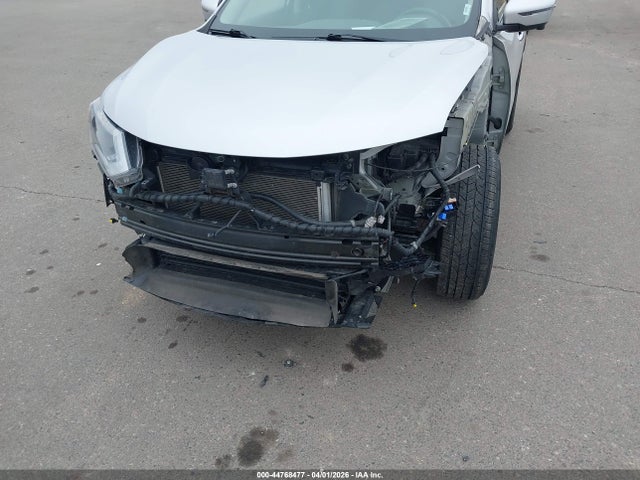 2018 Nissan Rogue Sv მანქანა იყიდება აუქციონზე, vin: 5N1AT2MV6JC792843, აუქციონის ნომერი: 44768477
