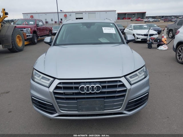 WA1BNAFY4J2067083 Audi Q5 2.0t Premium/2.0t Tech Premium