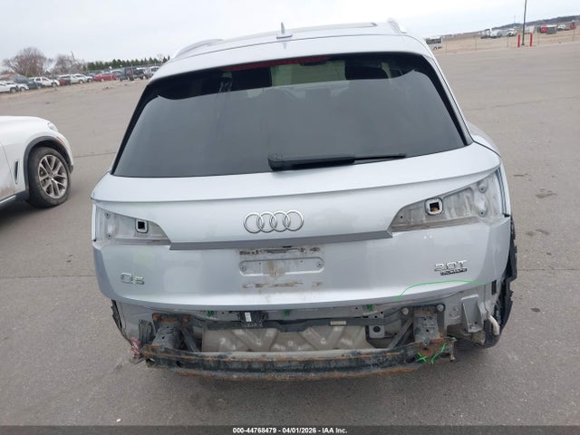 WA1BNAFY4J2067083 Audi Q5 2.0t Premium/2.0t Tech Premium
