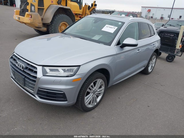 WA1BNAFY4J2067083 Audi Q5 2.0t Premium/2.0t Tech Premium