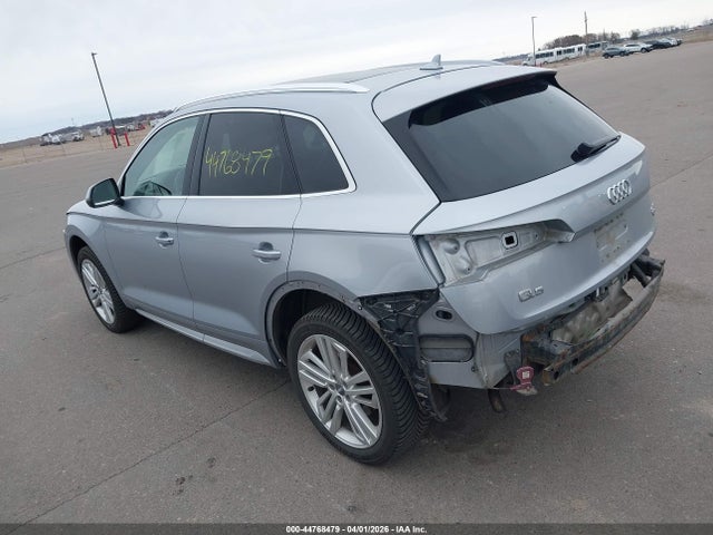 WA1BNAFY4J2067083 Audi Q5 2.0t Premium/2.0t Tech Premium