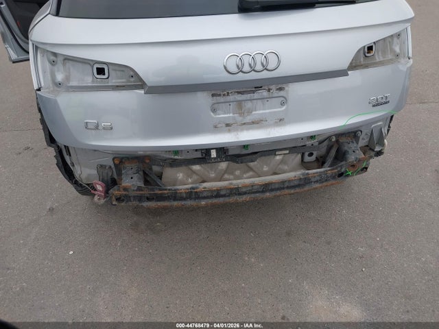 WA1BNAFY4J2067083 Audi Q5 2.0t Premium/2.0t Tech Premium