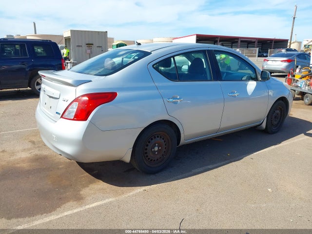 3N1CN7AP7EL810466 Nissan Versa 1.6 Sv