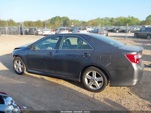 44768486 :رقم المزاد ، 4T1BF1FK0EU769163 vin ، 2014 Toyota Camry Se مزاد بيع