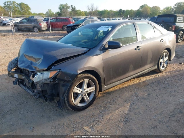 44768486 :رقم المزاد ، 4T1BF1FK0EU769163 vin ، 2014 Toyota Camry Se مزاد بيع