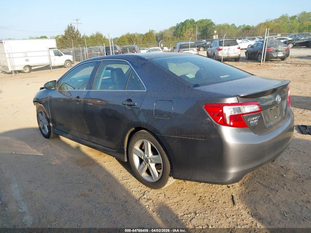 44768486 :رقم المزاد ، 4T1BF1FK0EU769163 vin ، 2014 Toyota Camry Se مزاد بيع