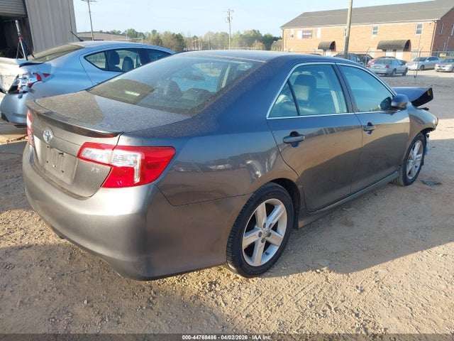 44768486 :رقم المزاد ، 4T1BF1FK0EU769163 vin ، 2014 Toyota Camry Se مزاد بيع