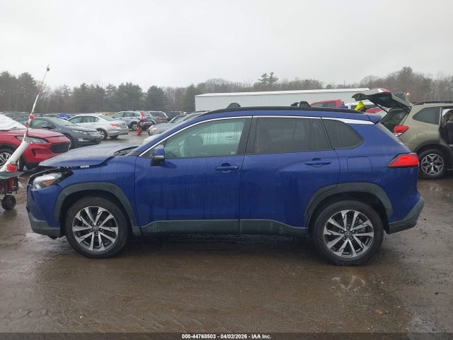 Продаж на аукціоні авто 2023 Toyota Corolla Cross Xle, vin: 7MUDAABG1PV062955, номер лоту: 44768503