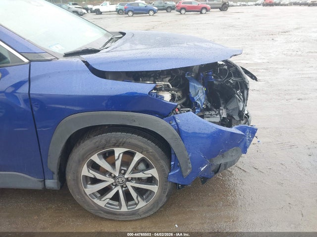 Продаж на аукціоні авто 2023 Toyota Corolla Cross Xle, vin: 7MUDAABG1PV062955, номер лоту: 44768503