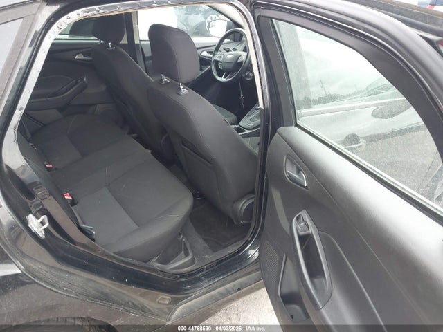 Продаж на аукціоні авто 2015 Ford Focus Se, vin: 1FADP3F20FL363614, номер лоту: 44768530