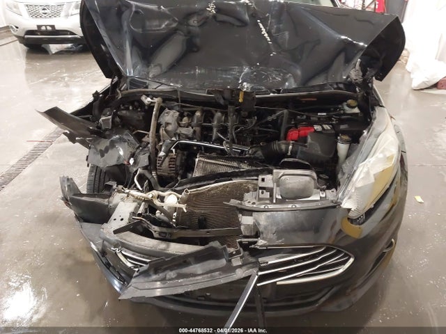 3FADP4BJ0KM121479 Ford FIESTA SE