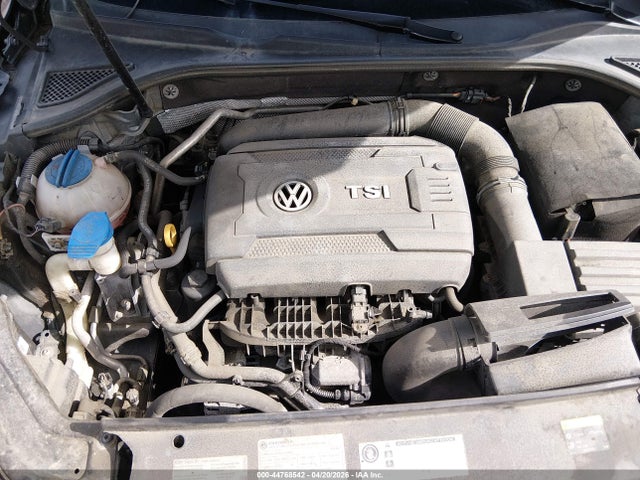 2017 Volkswagen Passat 1.8t Se მანქანა იყიდება აუქციონზე, vin: 1VWGT7A35HC014460, აუქციონის ნომერი: 44768542