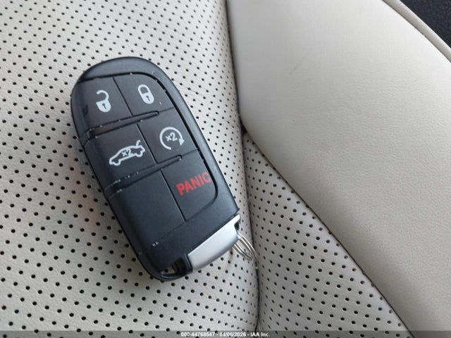 Продажа на аукционе авто 2021 Chrysler 300 Touring L Awd, vin: 2C3CCARG6MH626877, номер лота: 44768547