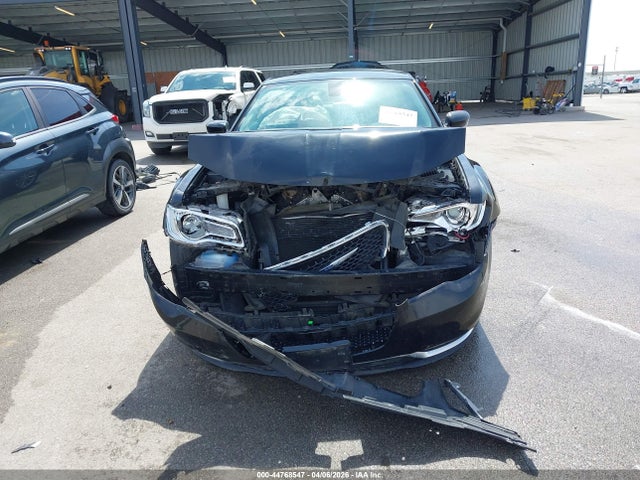 Продажа на аукционе авто 2021 Chrysler 300 Touring L Awd, vin: 2C3CCARG6MH626877, номер лота: 44768547
