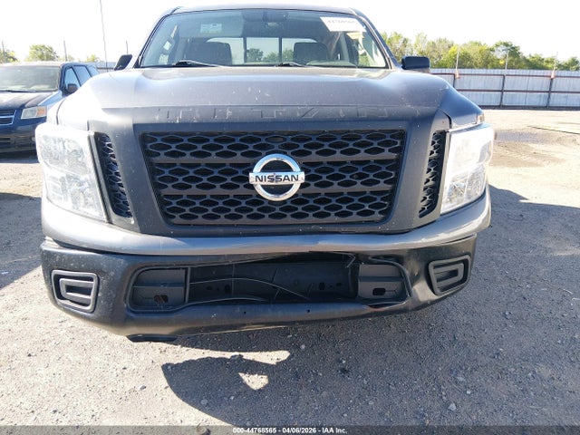 44768565 :رقم المزاد ، 1N6AA1EJ4HN564254 vin ، 2017 Nissan Titan S مزاد بيع