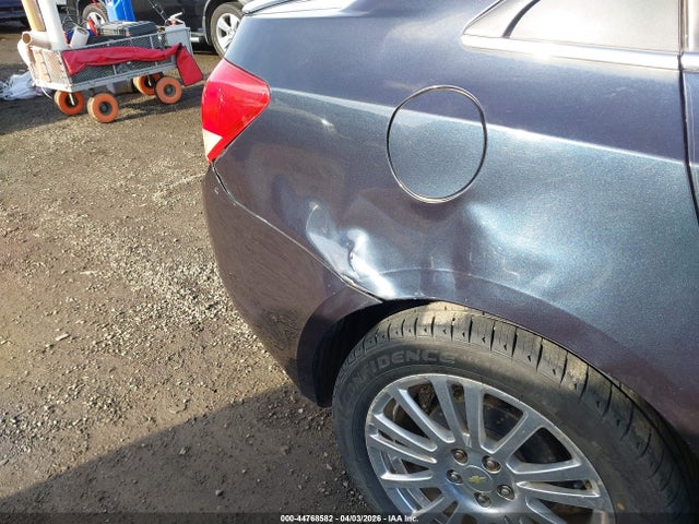 1G1PJ5SB6E7460715 Chevrolet Cruze Eco Manual