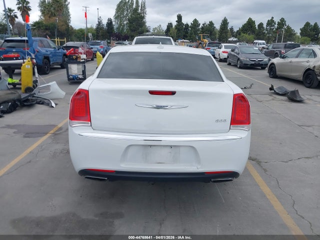 Aukcja sprzedaży 2015 Chrysler 300 Limited, vin: 2C3CCAAG4FH792667, numer aukcji: 44768641