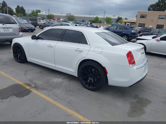 Aukcja sprzedaży 2015 Chrysler 300 Limited, vin: 2C3CCAAG4FH792667, numer aukcji: 44768641