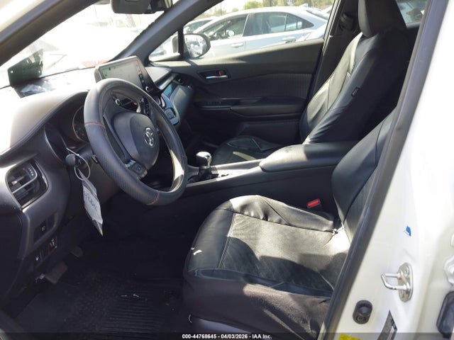 JTNKHMBX7K1040006 Toyota C-HR LE