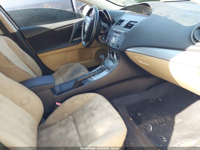 2011 Mazda Mazda3 მანქანა იყიდება აუქციონზე, vin: JM1BL1VF7B1401349, აუქციონის ნომერი: 44768649