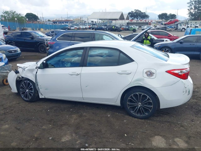 Toyota Corolla S Plus 2016 5YFBURHE6GP544956 Image 15