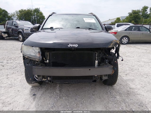 1C4NJCBA7GD640770 Jeep Compass Sport