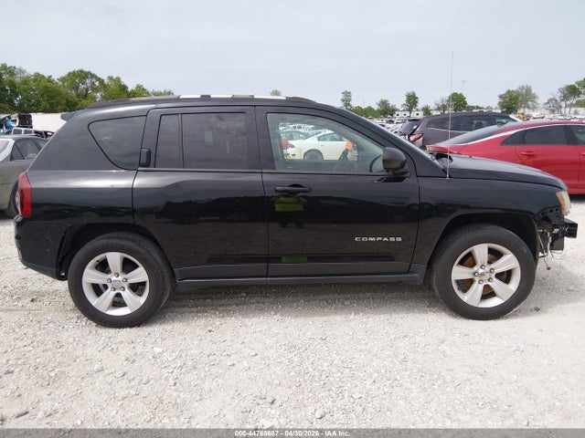 1C4NJCBA7GD640770 Jeep Compass Sport