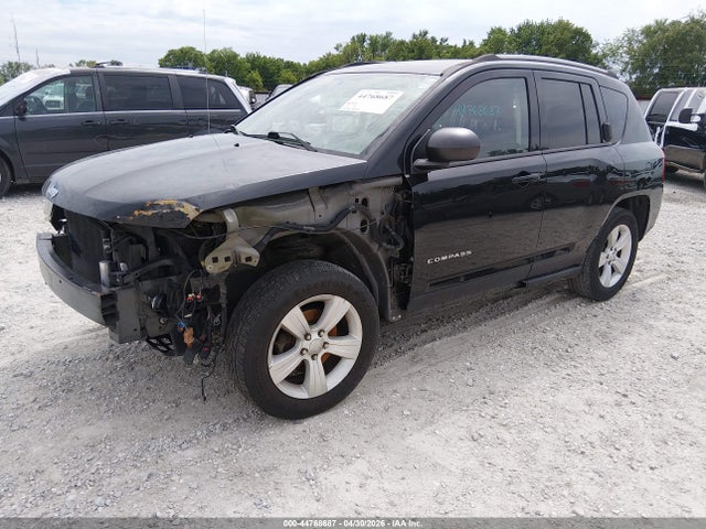 1C4NJCBA7GD640770 Jeep Compass Sport