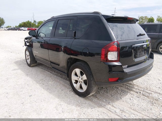 1C4NJCBA7GD640770 Jeep Compass Sport