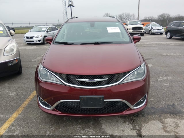 44768694 :رقم المزاد ، 2C4RC1BG2LR266709 vin ، 2020 Chrysler Pacifica Touring L مزاد بيع