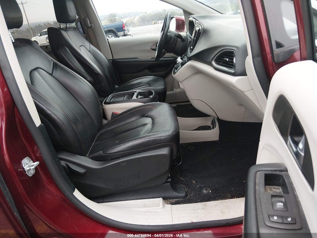 44768694 :رقم المزاد ، 2C4RC1BG2LR266709 vin ، 2020 Chrysler Pacifica Touring L مزاد بيع
