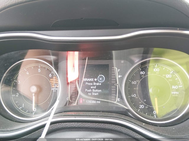 2019 Jeep Cherokee Latitude Plus Fwd მანქანა იყიდება აუქციონზე, vin: 1C4PJLLBXKD265711, აუქციონის ნომერი: 44768695