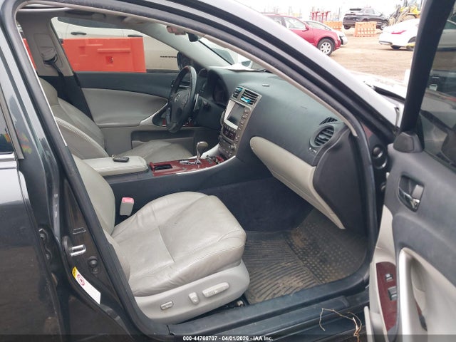 44768707 :رقم المزاد ، JTHCK262472011785 vin ، 2007 Lexus Is 250 مزاد بيع
