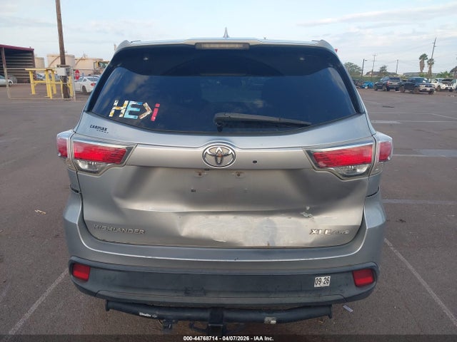 Продаж на аукціоні авто 2015 Toyota Highlander Xle V6, vin: 5TDJKRFH0FS186919, номер лоту: 44768714