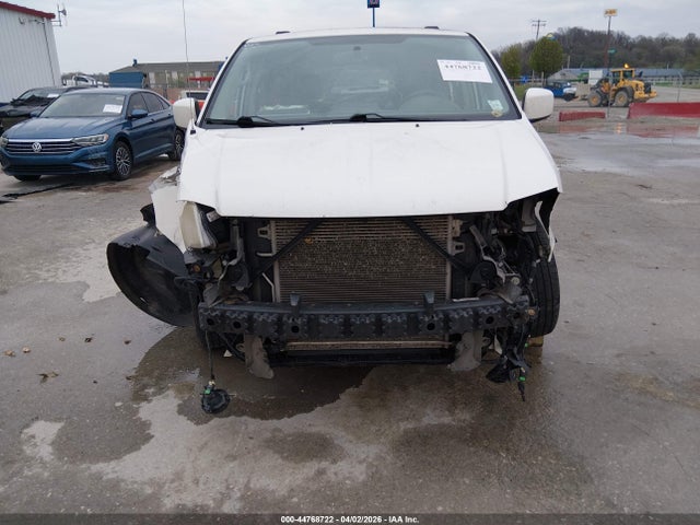Продаж на аукціоні авто 2013 Chrysler Town & Country Touring, vin: 2C4RC1BG9DR722884, номер лоту: 44768722