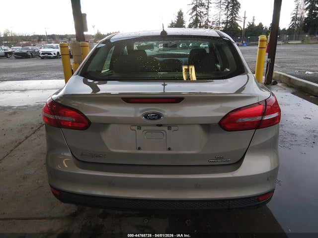 Ford FOCUS SE 2016 1FADP3F29GL281219 Image 16