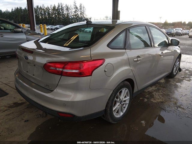 Ford FOCUS SE 2016 1FADP3F29GL281219 Image 4