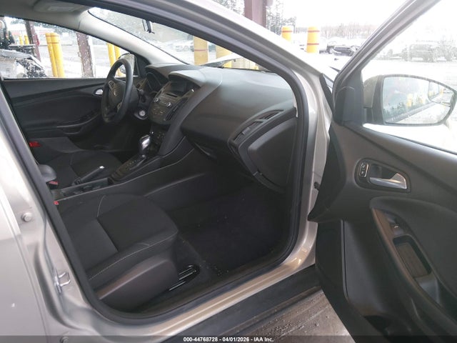 Ford FOCUS SE 2016 1FADP3F29GL281219 Image 5