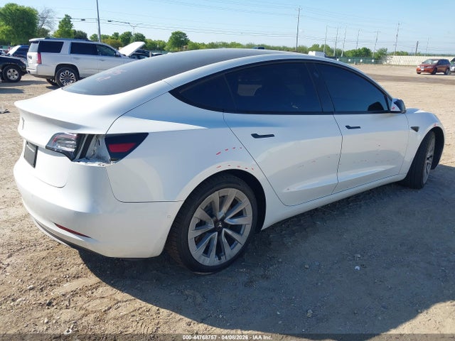 Tesla Model 3 Standard Range Plus Rear-wheel Drive 2021 5YJ3E1EA9MF028070 Image 4
