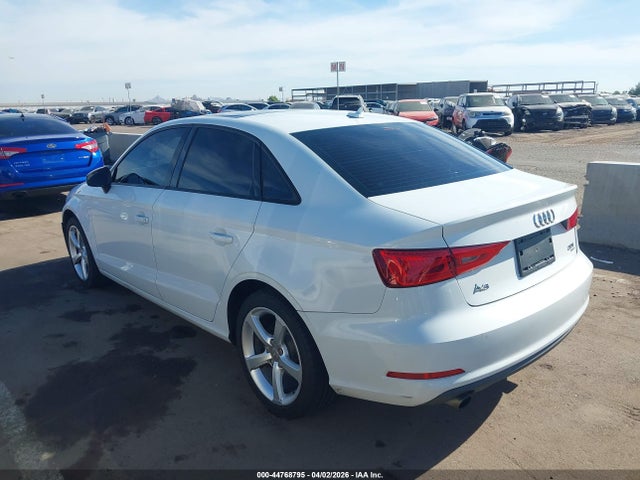 2015 AUDI A3 WAUBFGFFXF1001801 Photo 2
