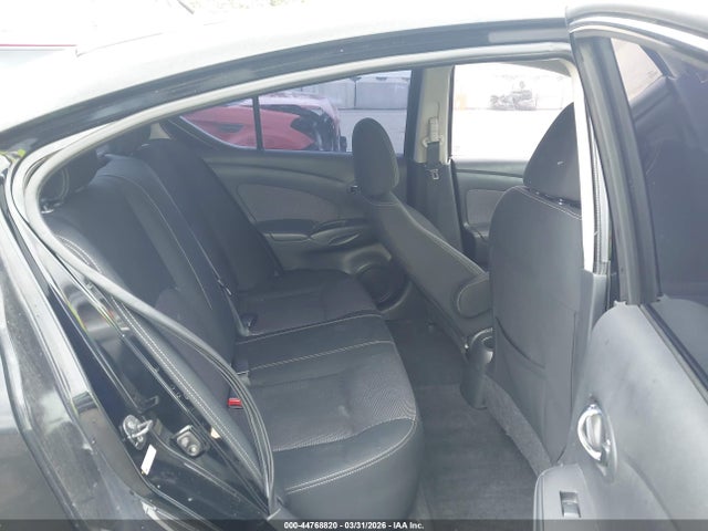 3N1CN7AP9FL884778 Nissan Versa 1.6 Sv