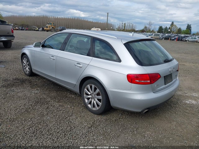 2010 AUDI A4 WAUWFAFLXAA087060 Photo 2