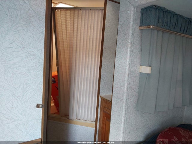 Продаж на аукціоні авто 1996 Jayco Camper Trailer, vin: 1UJBJ02P0T1CP0380, номер лоту: 44768860