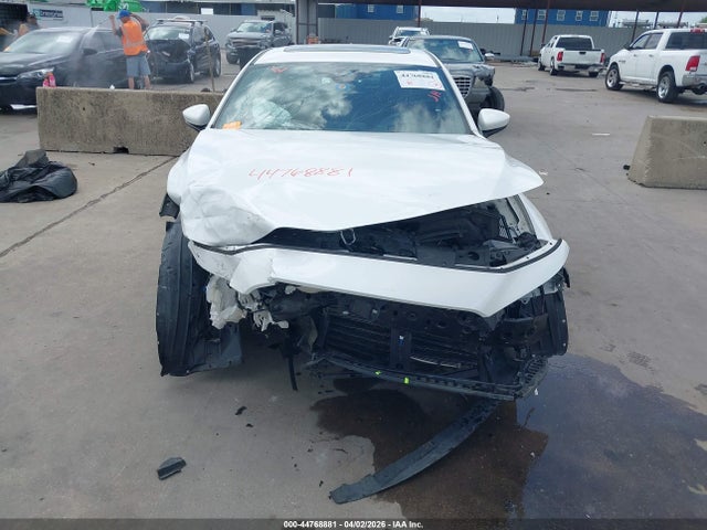 Продаж на аукціоні авто 2020 Mazda Mazda3 Premium Package, vin: JM1BPANMXL1153344, номер лоту: 44768881