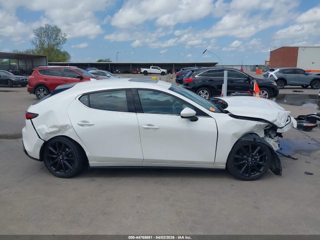 Продаж на аукціоні авто 2020 Mazda Mazda3 Premium Package, vin: JM1BPANMXL1153344, номер лоту: 44768881