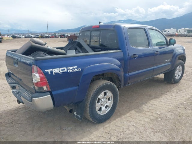 2015 Toyota Tacoma Base V6 მანქანა იყიდება აუქციონზე, vin: 3TMLU4EN9FM178606, აუქციონის ნომერი: 44768919